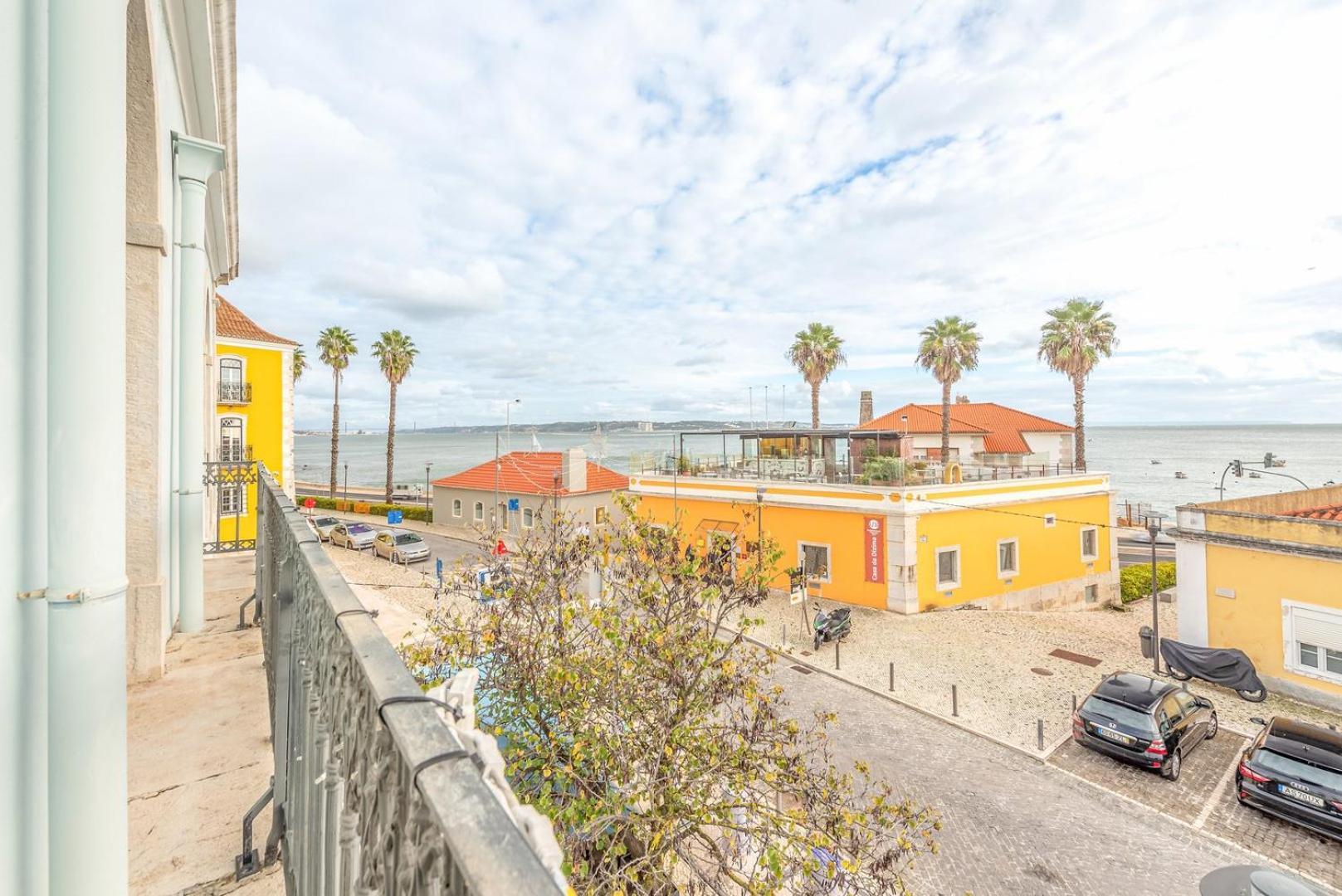 Guestready - Conde Das Acacovas 3 Paço de Arcos Exteriör bild